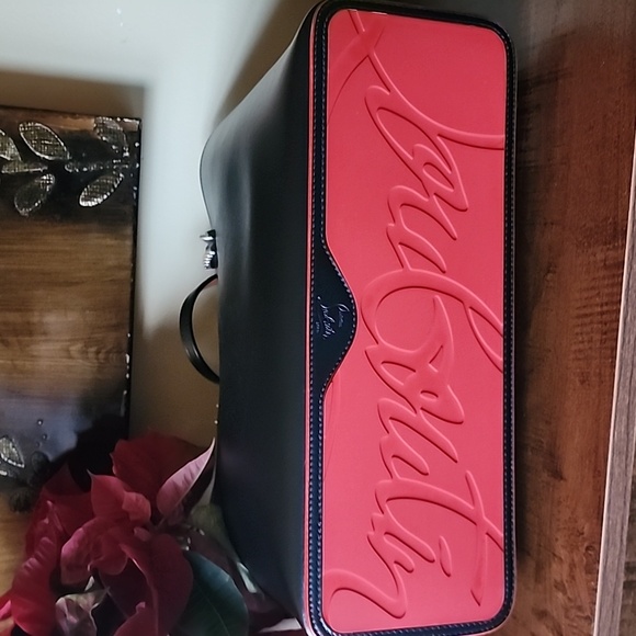 New Christian Louboutin Cabata Love Tote with Pouch and Dust Bag  11.5x19x5.5 - Picture 3 of 7